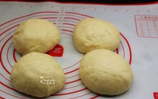 手揉面包制作全攻略（如何用手揉出松软可口的面包）