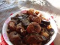 松蘑炖鸡腿，美味又养生（家常菜做法，营养又健康）