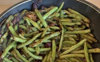 肉末刀豆丝的做法（学会制作美味肉末刀豆丝，轻松拥有家庭料理能力）