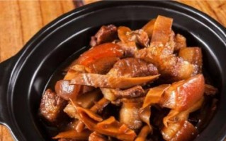 咸菜笋干的多种做法（15种口感不同的制作方法，打造美味佳肴）