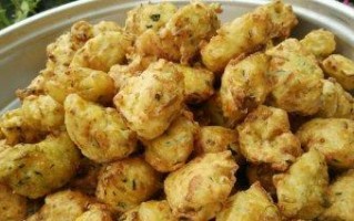 美味可口的油炸南瓜丸（怎样制作最好吃的南瓜丸？）