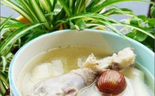 清甜鸡汤的做法——以椰子为主要食材（椰子清甜鸡汤，让你的味蕾重获新生）