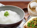 以咸肉炒头薹，口感独特美味（咸香浓郁的咸肉搭配清爽可口的头薹，主菜新宠）