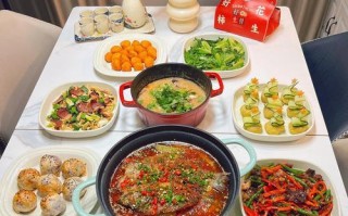 双椒腊肉，五香爆浆口感（以红绿双椒为调味，呈现经典腊肉口感）