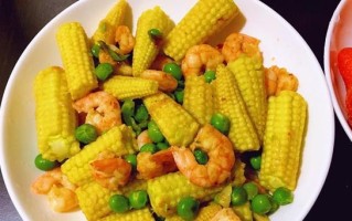 玉米笋清炒芥蓝，营养又美味！（以芥蓝为主角，配上玉米笋清炒，健康好味道！）