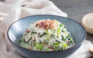 蒜香青江菜的做法（学会这道菜，让你轻松成为家庭主厨）