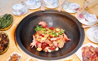养生柴鸡的制作方法（以传统方式煮熟柴鸡的健康食谱）