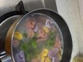 甜菜汁面饺子的制作方法（健康又美味的素食佳肴）