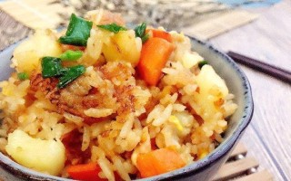 土豆炒饭的制作方法（以土豆为主角，制作美味可口的炒饭）