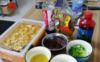 烹饪新颖美食，黄粉佳肴不可错过！（云南黄粉，尝尽美味佳肴）
