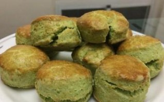 用鲜奶油制作比司吉的完美配方（如何制作香甜鲜美的比司吉？）
