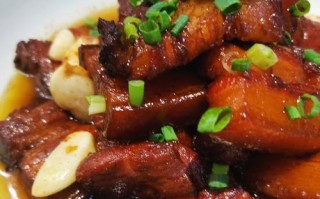 红烧肉的制作方法（享受美食的精髓——诱人的红烧肉）