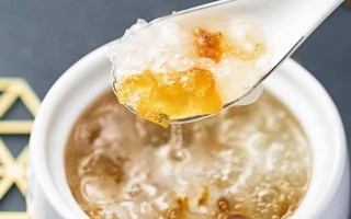桃胶皂角米粥的做法（营养美味又养生，轻松做出一碗好粥）