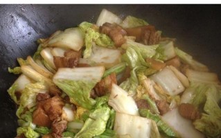 猪皮白菜炖豆腐，美味滋补！（健康营养，老少皆宜。）