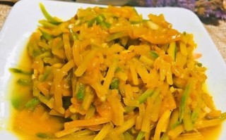 简单易学的南瓜苗炒素菜（南瓜苗素炒，味道清香口感爽脆）