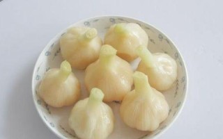 手把手教你制作美味的腌甜蒜（传统工艺、口感绝佳、健康美食）