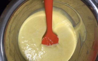 彩色慕斯的制作方法（用色彩丰富的慕斯打造美味盛宴）