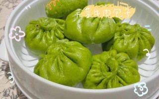 手把手教你制作美味猪肉芹菜香菇包子（家常包子做法，美味可口，营养丰富）