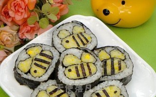夏日简易午餐美味寿司（手把手教您制作美味寿司，夏日清爽午餐来一份！）