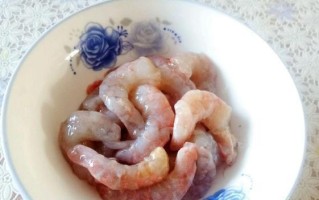 虾肉小笼包，香气四溢（手工制作，松软可口，外酥内嫩）