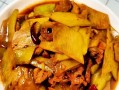 热辣爆炒烧肉甘蓝菜（家常小炒必备，辣味十足）