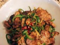 香气四溢洋葱炒卤牛肉（卤味十足，口感鲜美）