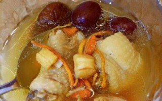 松茸菌瑶柱菜干猪骨汤的制作方法（极致美味，滋补养生！）