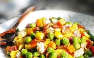 豌豆噗鸡蛋的做法（味美营养，简单易学，豌豆是）