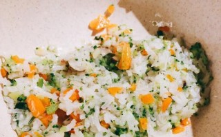 以西兰花鳕鱼鸡蛋丸子，尝尽健康美味（一道简单又营养的料理，多重滋味在口中交融）
