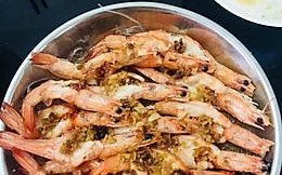 蒜蓉蒸木虾，鲜嫩美味的美食佳品（传统工艺，健康饮食，大展厨艺，蒸出美味）
