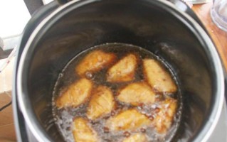 自制蒜味肉松高压锅版（做法详解，让你品尝鲜美口感）