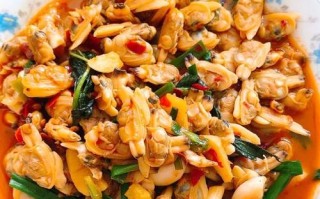 口感鲜美，营养丰富——紫苏叶茄子炒豆角做法（健康饮食新选择，色香味俱佳）