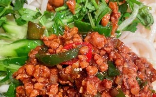 一碗肉末黄瓜丝打卤面的制作方法（用新鲜黄瓜为面条增添清爽口感，加入肉末打造口感独特的面食）