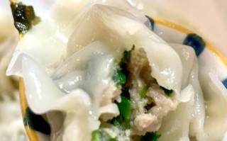 五味拌馄饨的制作方法（掌握关键步骤，做出美味可口的馄饨）