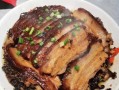 醍醐味丝瓜蒸肉，口感鲜美，健康营养（传统美食再现经典，醇香肉味配上清爽蔬菜，成就一道绝妙佳肴）