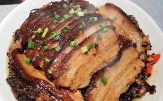 醍醐味丝瓜蒸肉，口感鲜美，健康营养（传统美食再现经典，醇香肉味配上清爽蔬菜，成就一道绝妙佳肴）