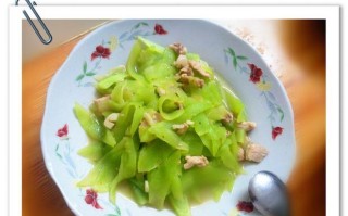 素炒莴笋片——清爽美味的夏日佳肴