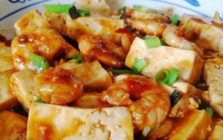 家常菜谱之肉末豆腐虾仁（美味又营养，一道家常好菜）