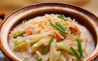尝鲜虾米粉丝煲，美味又简单（教你如何用虾米做出一道下饭好菜）