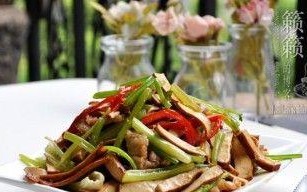 香干紫云英炒法大公开（以健康之道，打造美味佳肴）