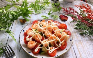 美味可口的虾仁沙拉制作方法（轻松学会制作健康营养的虾仁沙拉）
