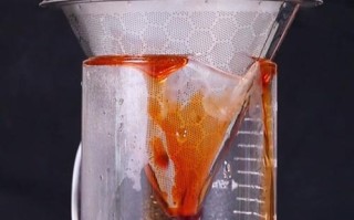 泰式奶茶撞奶制作指南（轻松掌握，自制好喝的泰式奶茶撞奶！）