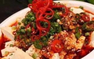 美味油泼豆腐的制作方法（独家秘方，轻松DIY）