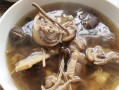 茶树菇水鸭汤的做法（用鲜美的水鸭和健康的茶树菇煲汤，轻松呵护你的健康！）