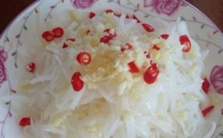 糖水萝卜的做法（简单易学的美食秘方）