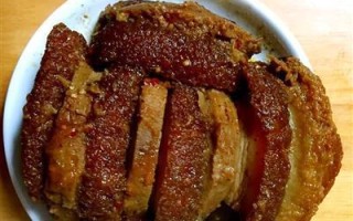 香芋蒸扣肉的做法（清香口感，肉质鲜嫩，健康美味）