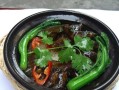 美味健康的蒜子焖塘鲺做法（传统佳肴，营养丰富，味道鲜美，健康养生）