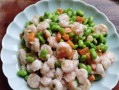 虾烧毛豆，鲜香可口的夏日小食（清热解暑，营养丰富的健康选择）