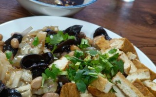 家常美食——汤嘴豆腐（学会如何制作又香又嫩的汤嘴豆腐）