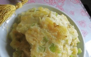 丝瓜饼的制作方法（简单易学的家常菜谱）